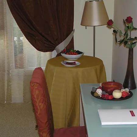 Relais Annamaria Bed End Breakfast فندق مبيت وإفطار 4*