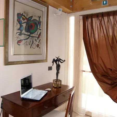 Relais Annamaria Bed End Breakfast Alojamento de Acomodação e Pequeno-almoço 4*