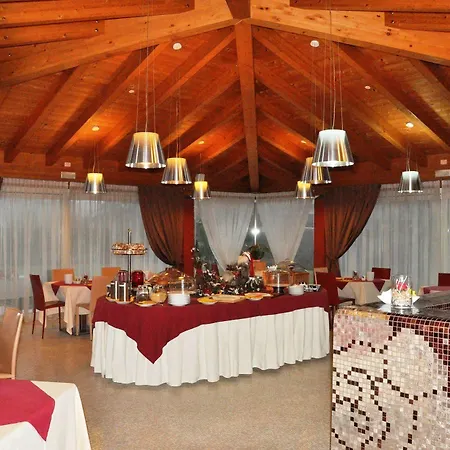Alojamento de Acomodação e Pequeno-almoço Relais Annamaria Bed End Breakfast 4*